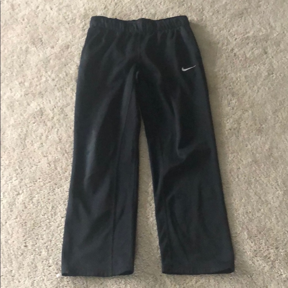 Girl youth L Nike sweats